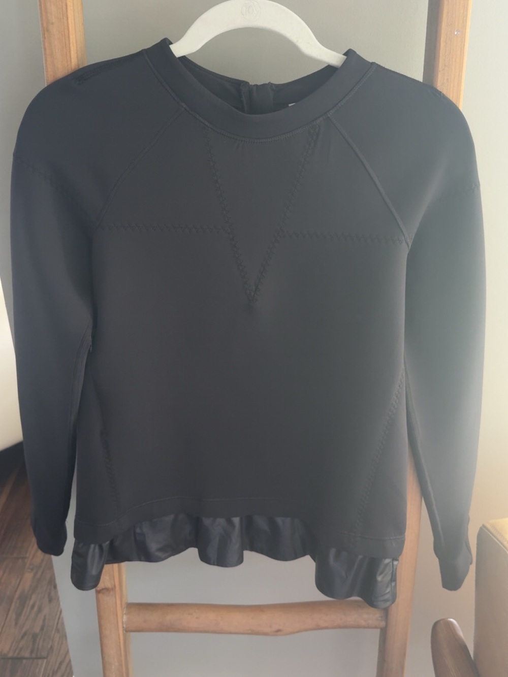 Ivivva by LuLulemon Black Star Gazer Spacer Pullover Girls Sz 14